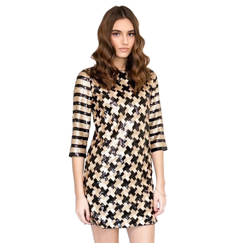 ⚡️Sample Sale⚡️Black and Gold Sparkly Sequin Dress